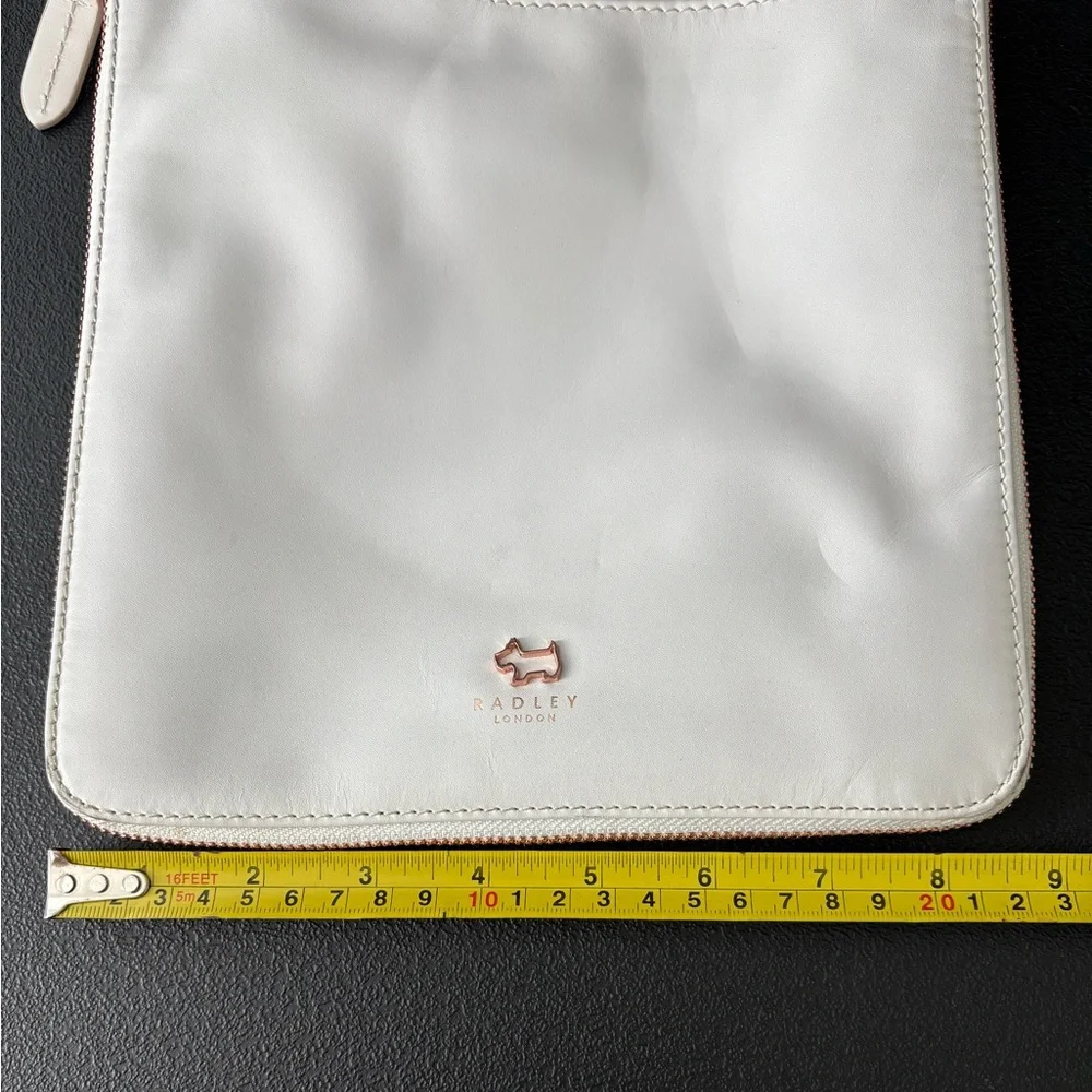 Radley London Leather Crossbody Purse White - Picture 7 of 7